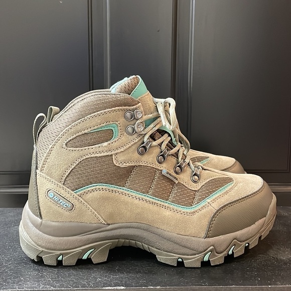 Hiking Boots Waterproof Lace Up  Hi-Tec size 8 - Picture 1 of 12